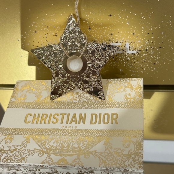 RARE DIOR 2023 Engraved Metal Gold Star Charm Christmas Ornament with dior paper - Picture 2 of 10